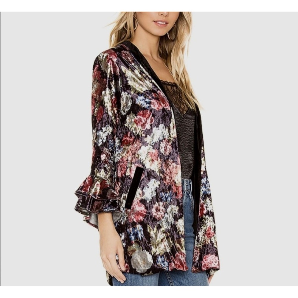 BCBGeneration Floral Velvet Open Cardigan Sz Medium Black Multicolored‎ Boho